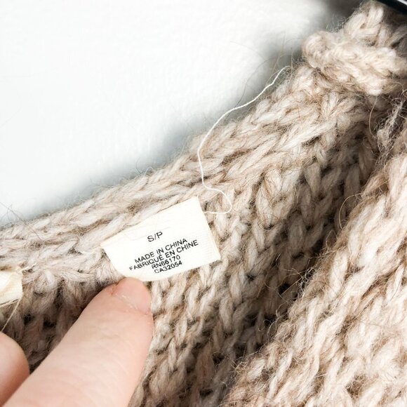 Moth Oversized V Neck Chunky Knit Tan Sweater Alpaca Wool Blend Small - Picture 7 of 9